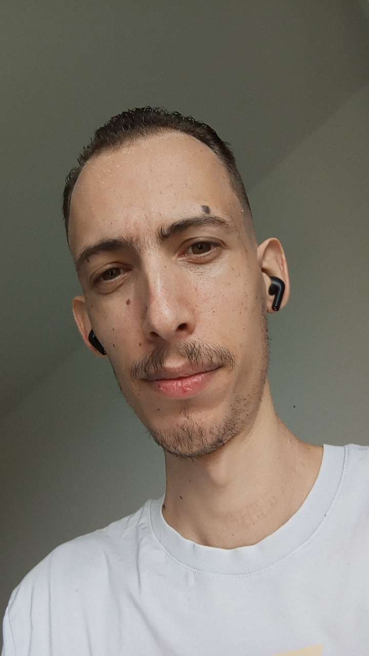 Profil von Camel